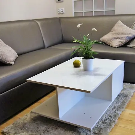 Apartament Szafirowy Apartment *